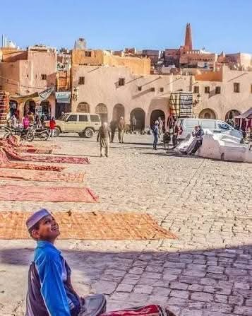 نتمنى لكم يوما موفقا..الصورة من 
#غرداية