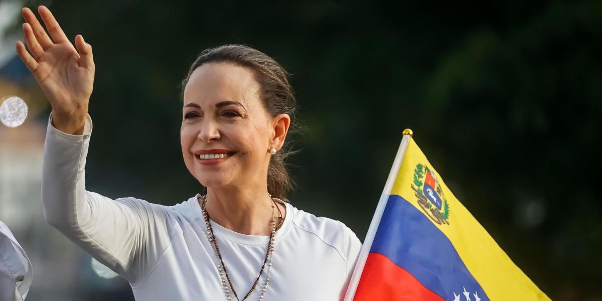 María Corina Machado recibe el Premio Nobel de la Paz, un merecido reconocimiento a su valentía, a su lucha por la libertad y a su firme compromiso con la democracia en Venezuela.

Su ejemplo inspira y demuestra que la paz se conquista con principios y determinación.