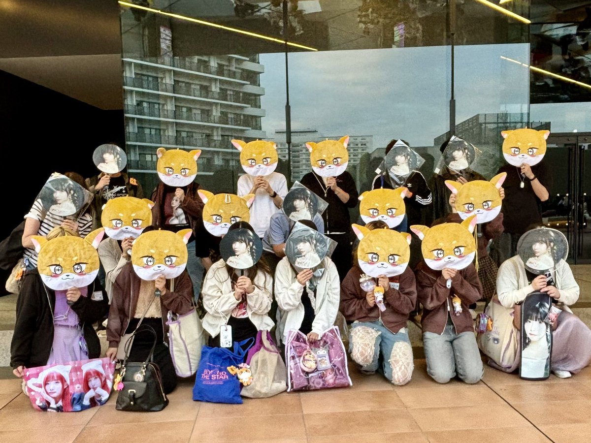 MVSK_de_WADADA's tweet photo. Kep1er CONCERT TOUR  Kep1asia
#永遠団集合写真 in東京

10/10(金)ご参加頂いた皆さんありがとうございました🙌

明日も天候を見ながら開催を予定してますので、ぜひお気軽にご参加下さい😊

詳細は画像にて

#Kep1er #케플러 #ケプラー
#서영은 #영은 #ヨンウン #YOUNGEUN https://t.co/dZGvN5jeTf