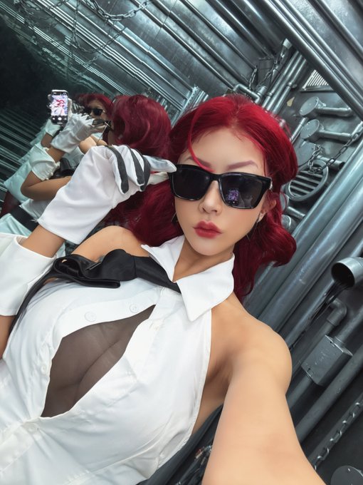 Twitterのコスプレ画像3