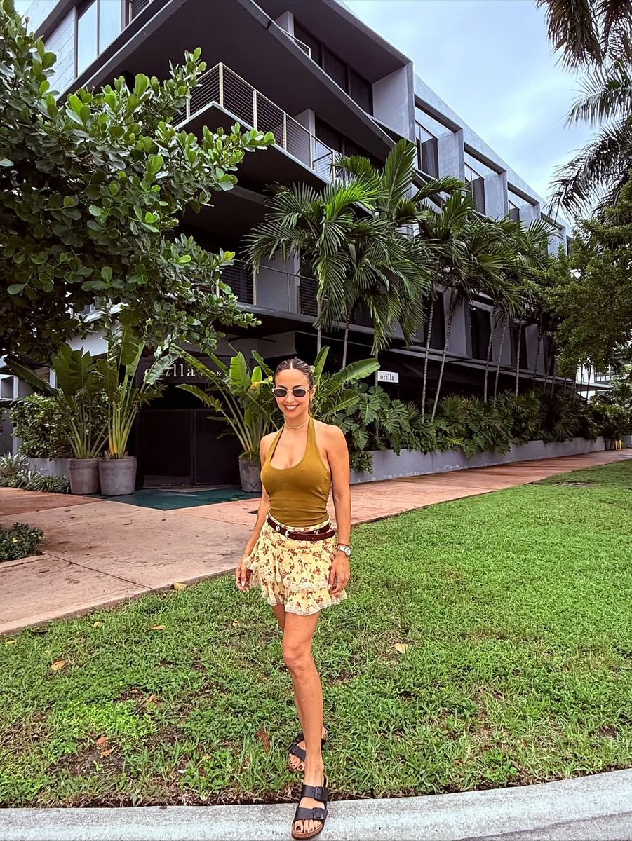 lourdesanchezok's tweet image. Happy Friday, fam! 🧡
Have a great day!