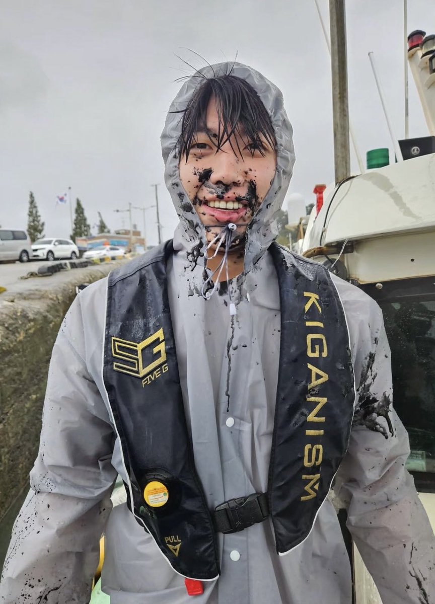 세계 드러머 안아주기의 날..
먹물 맞은 도러머