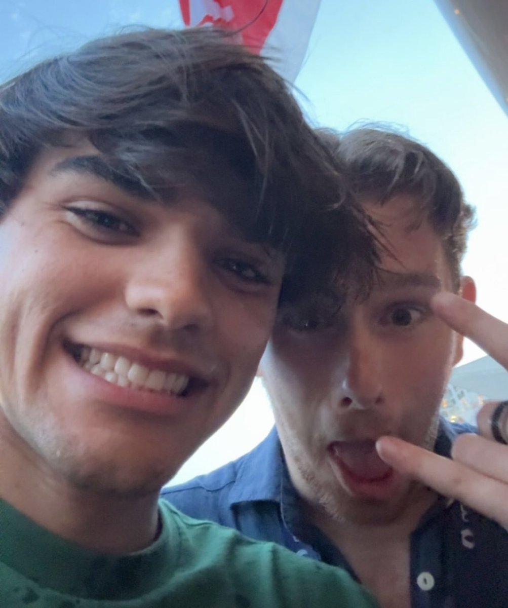 World Mental Health Day, now it would be very on brand for me to just rant. But I think just some photos of my favourite people and I smiling will hopefully make you all smile❤️

No matter how dark the clouds are, the sun still shines above you x