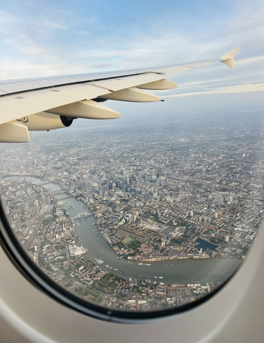 Tshepiso_26's tweet photo. @Karabo_Mokgoko London 🇬🇧 🤗 https://t.co/tSdSn3Wx0E