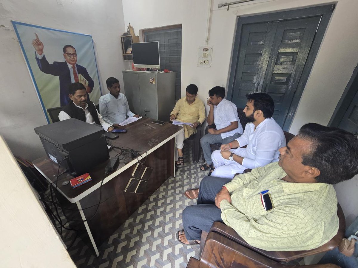 DevendraSinghMP's tweet image. आज भिण्ड भाजपा जिला कार्यालय पर आत्मनिर्भर भारत अभियान की टोली के साथ आगामी कार्यक्रम को लेकर बैठक सम्पन्न हुई।

#AatmaNirbharBharat #BJP4Bhind #DevendraNarwariya