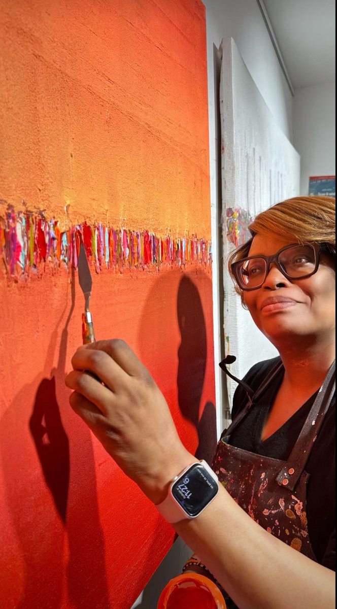 In my Bornem studio, creativity has no limits. I paint, sculpt, and breathe art every day. It’s more than a practice it’s a movement. #MollysArtMove #investinamolly