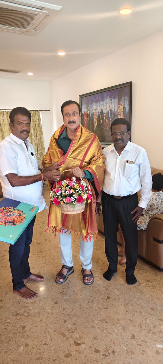 SivakumarState's tweet image. பாட்டாளி மக்கள் கட்சியின் மாநில தலைவர் இளைஞர்களின் எழுச்சி நாயகர் அண்ணன் அன்புமணி இராமதாஸ் அவர்களின் பிறந்தநாளை முன்னிட்டு இன்று நேரில் சந்தித்து வாழ்த்து தெரிவித்து மகிழ்ந்தேன்....