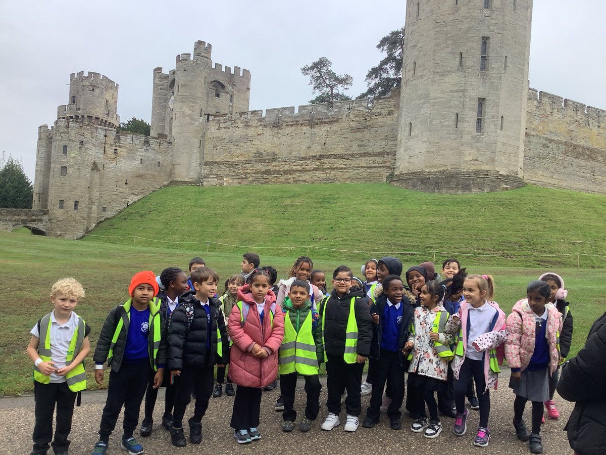 We have arrived at Warwick Castle and ready to explore🏰 <a href="/HazelSchool/">Hazel Community Primary School</a>