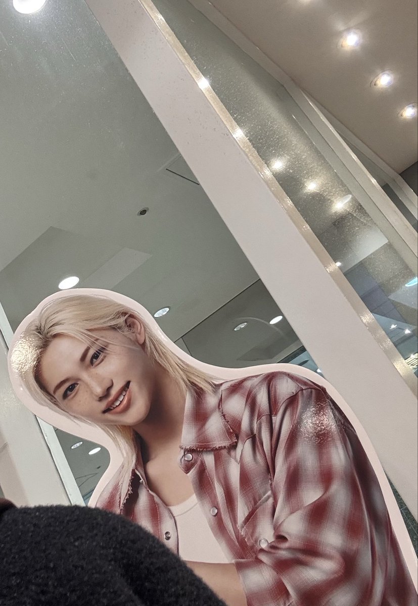 oh god hes  right behind me isnt he
