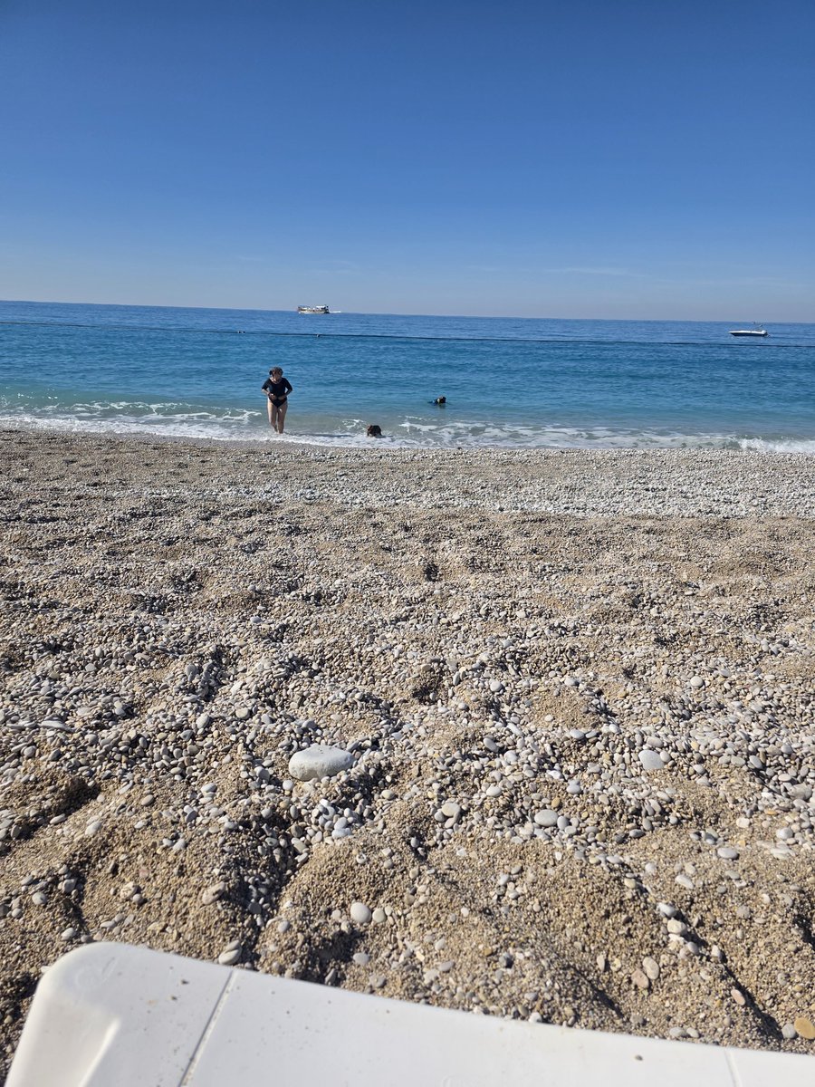 Claire Pitch 🏥💉🅾️➕️ tweet media