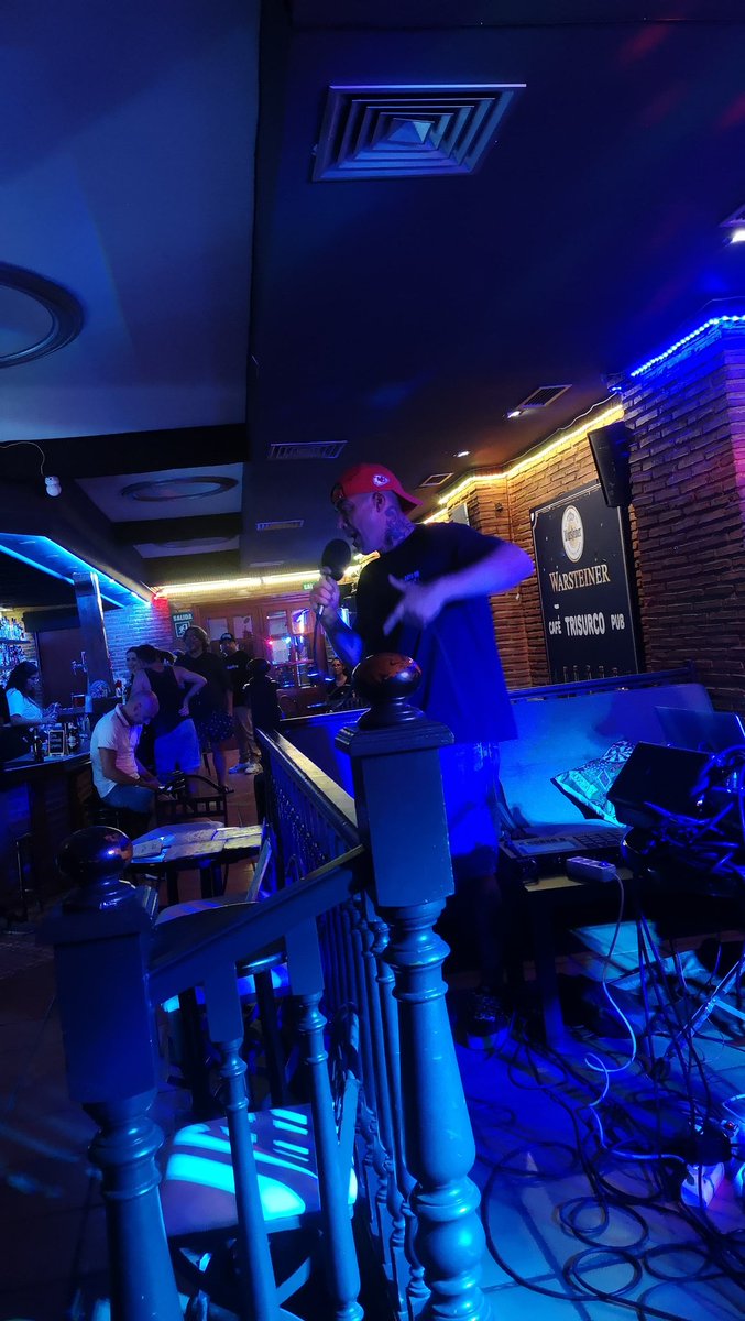 KillPdal's tweet photo. MC Lee Party, con los pioneros y masters de esta mierda ‼️ https://t.co/FqsYALAjJm