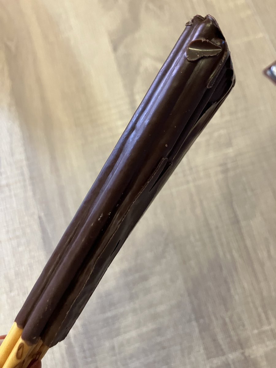 ymdchocoa's tweet image. 今からポッキー食べる