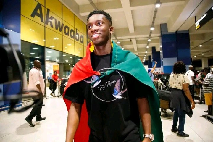 SannieDaara's tweet image. Strong rumours swirling that England duo of Eddie Nketiah &amp;amp; Callum Hudson-Odoi are keen on switching to play for Ghana with #WorldCup2026 looming. 🇬🇭 🏴󠁧󠁢󠁥󠁮󠁧󠁿

They must first switch after the World Cup &amp;amp; demonstrate their commitment by playing in the 2027 Afcon qualifiers.