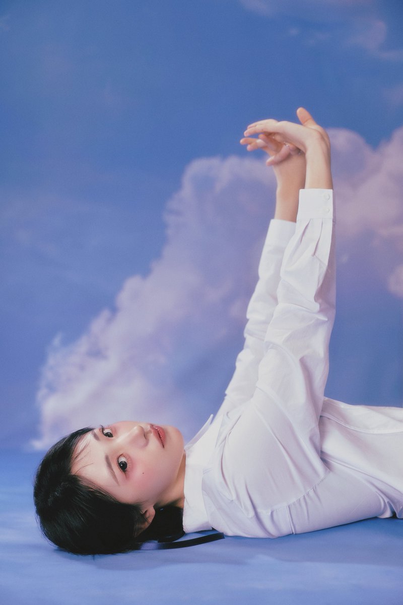 official_QWER's tweet photo. QWER Special LP [Beyond the Discord] #E

#QWER #BeyondtheDiscord #흰수염고래 
#히나 #Hina https://t.co/m25LuaZ4yr