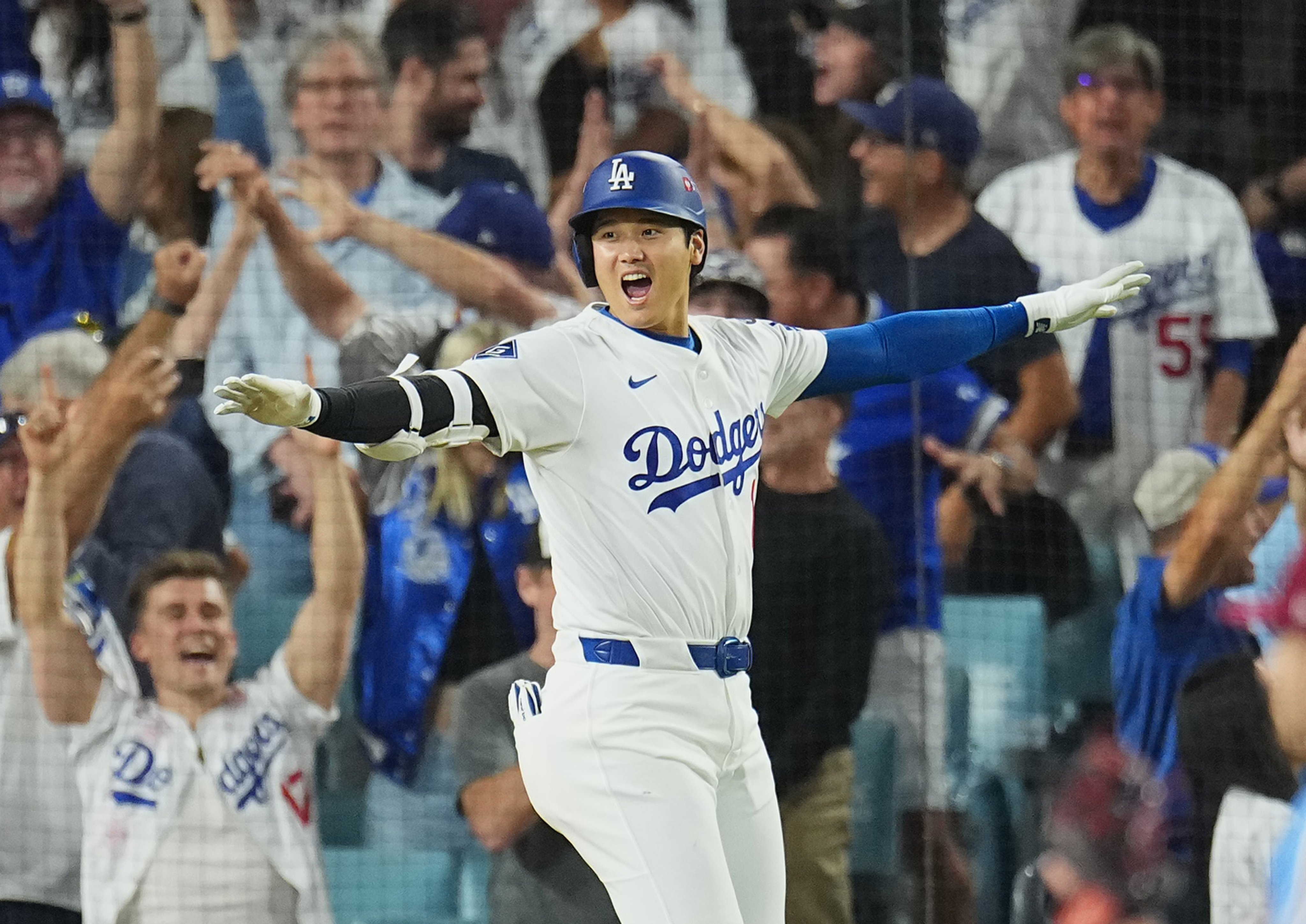 菅敏 カンビン 日刊スポーツＭＬＢ担当カメラマン Satoshi Suga ...