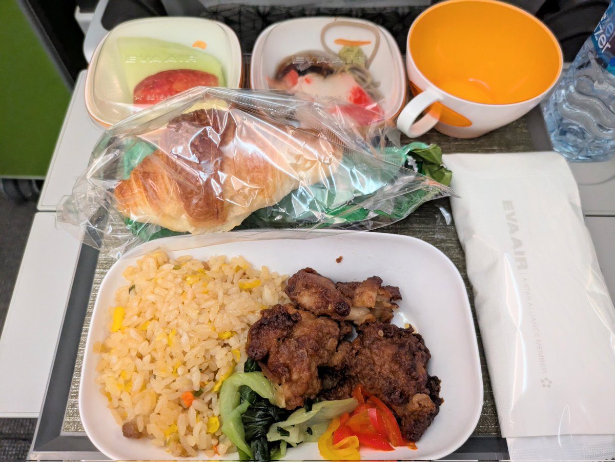 zenji_78's tweet photo. BR 177便
関西→台北･桃園

初のエバー航空
台湾先取りビール飲めた https://t.co/rQuYZAYpSR