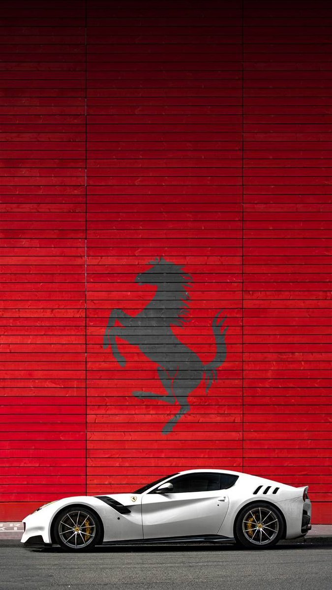 SnWalpaper4K's tweet image. Ferrari F12tdf, pure adrenaline.
#Wallpapers #iOS26update