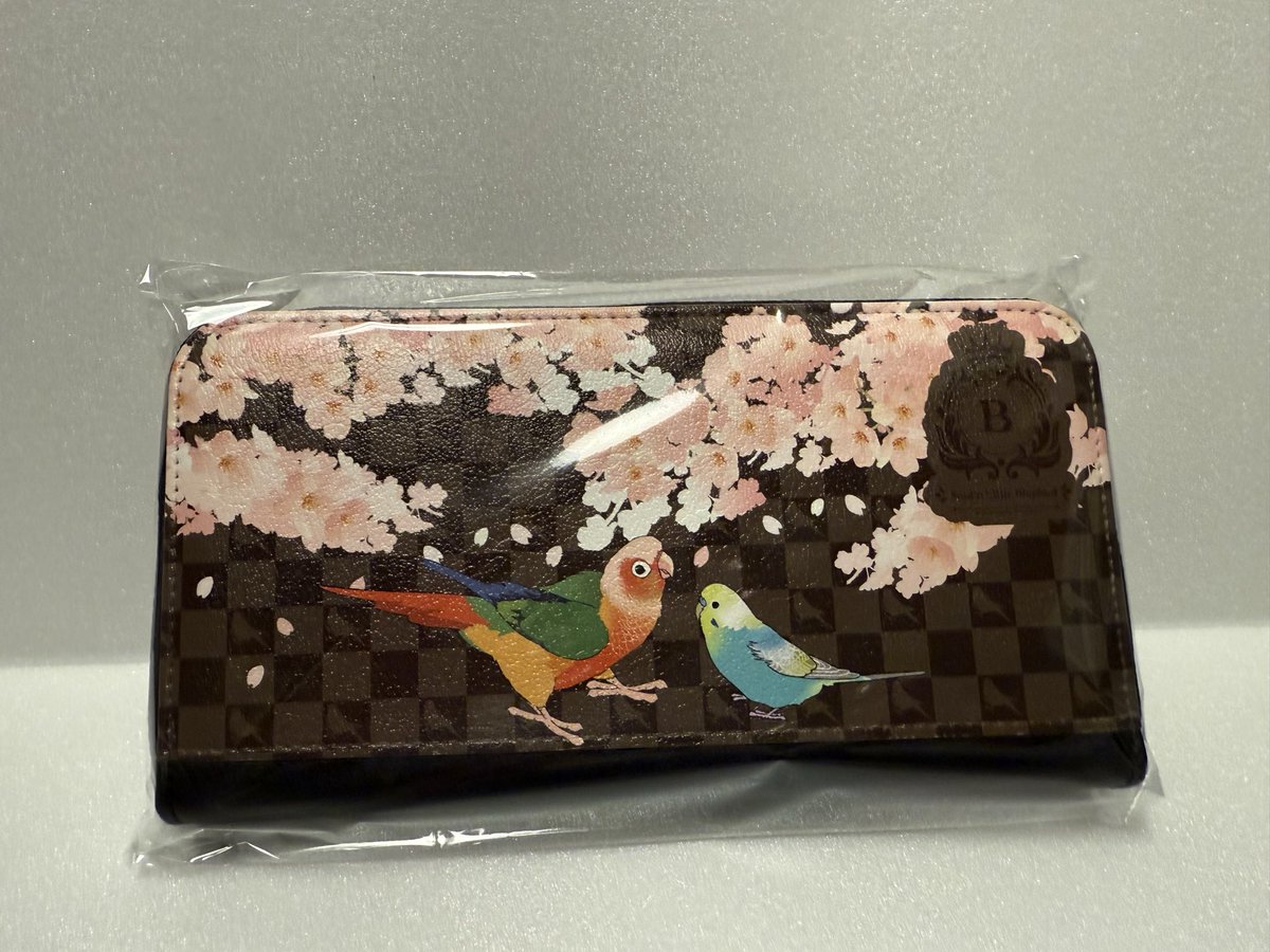 「【うちの子長財布】 先日入稿したものが納品されてきました。今回はなんだか桜が大人」|Liz青いことり工房のイラスト
