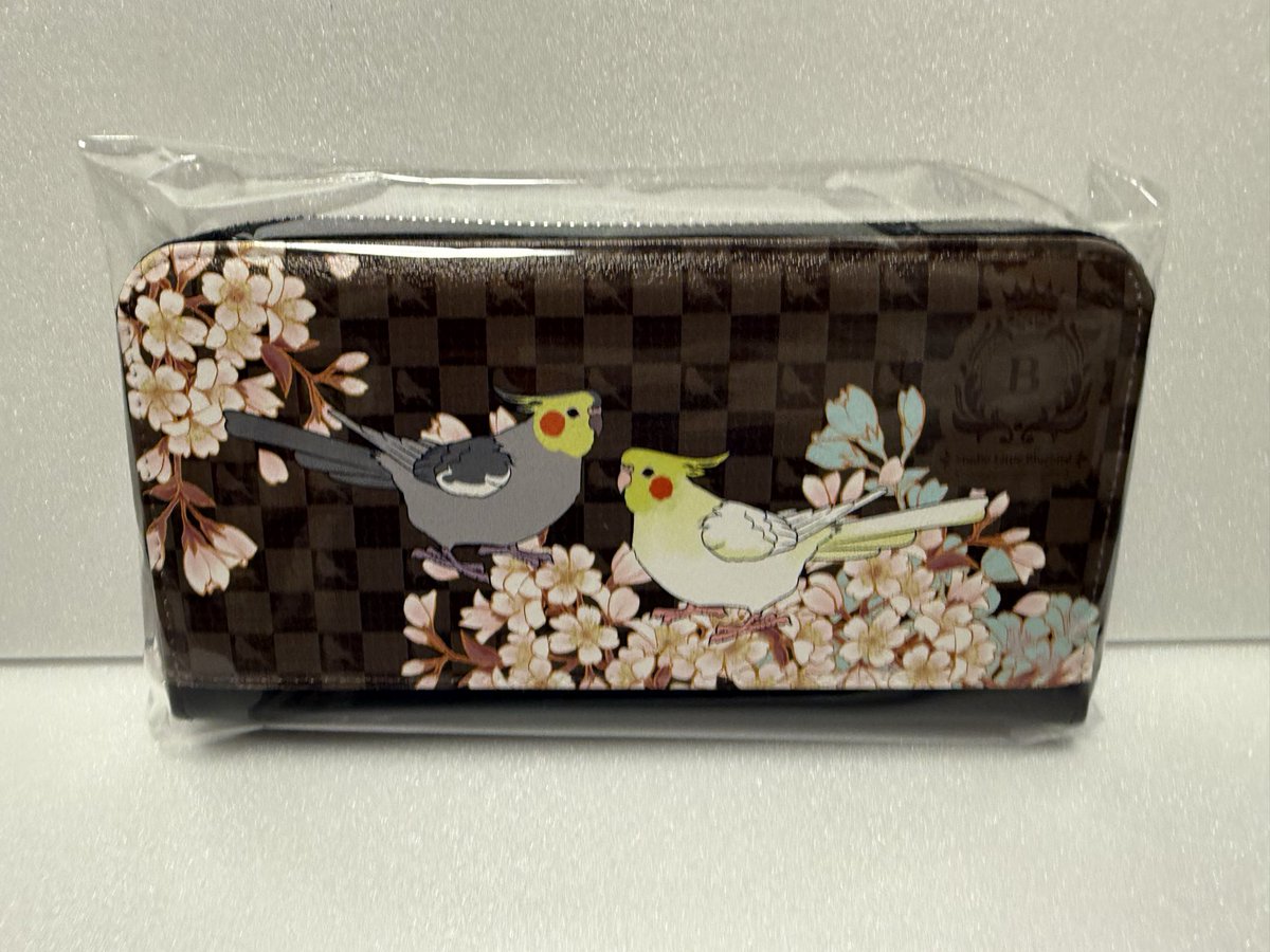 「【うちの子長財布】 先日入稿したものが納品されてきました。今回はなんだか桜が大人」|Liz青いことり工房のイラスト