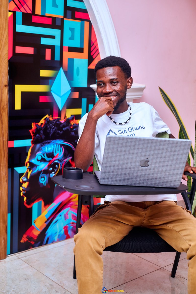 Day 1 of the Sui Ghana Dev Sprint was 🔥
We kicked things off by exploring the Move language and understanding how the Sui blockchain works
Huge shoutout to <a href="/SuiNetworkGhana/">Sui Community, Ghana 🇬🇭</a> , <a href="/ujunwaedeh/">UjuSays.Sui</a> , and <a href="/lionprado17/">lionPrado (ライオン 開発者 )</a>  for making this happen 🙌