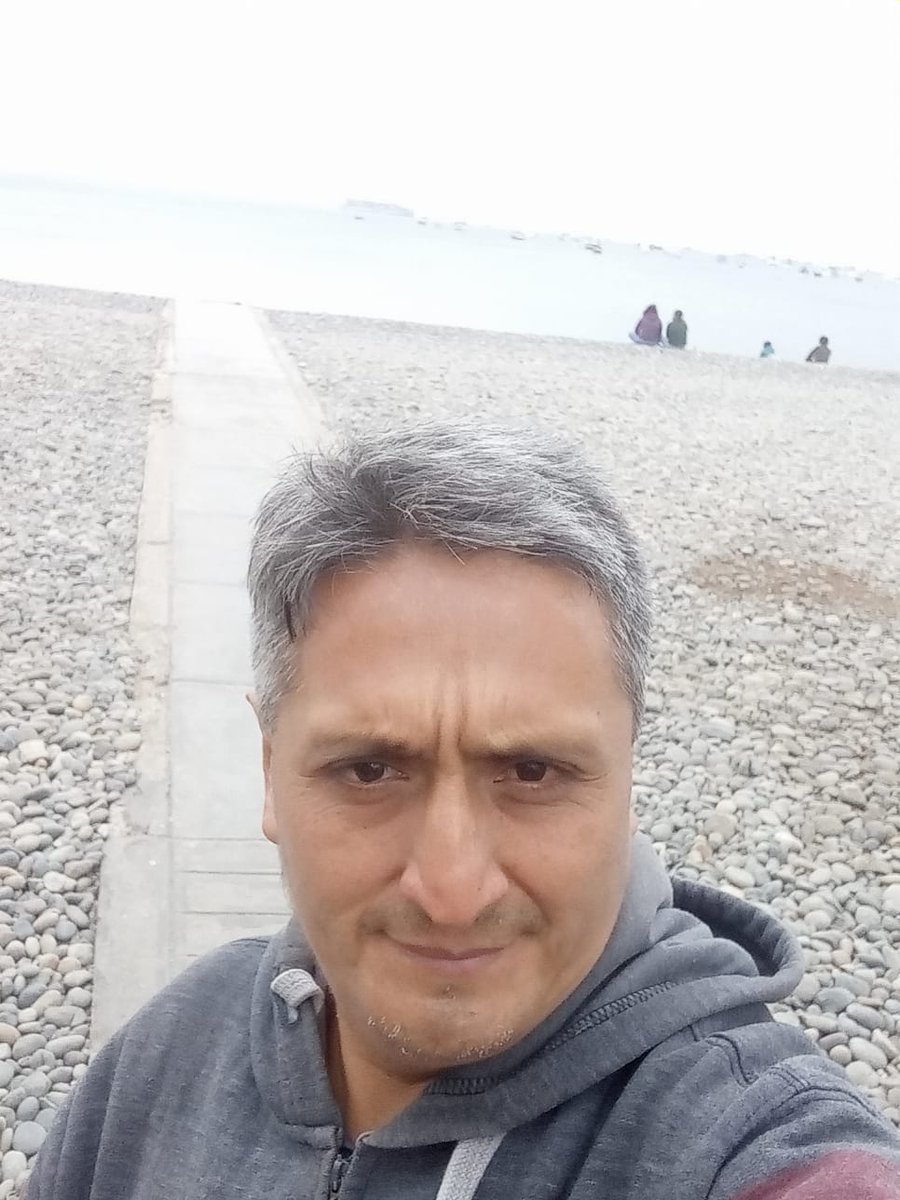 mar2677's tweet photo. Ya pues pobre diabla, no maquilles tus cifras de ahogada, no estamos en 28 de julio, en octubre si hubo milagros y fue tu vacancia. ¿Qué será de ti?: no sé, la justicia se haga cargo de ti, tu soberbia será tu desprecio del pueblo que ha pedido tu requisitoria, no tendrás vida https://t.co/2qNfk6t2AZ