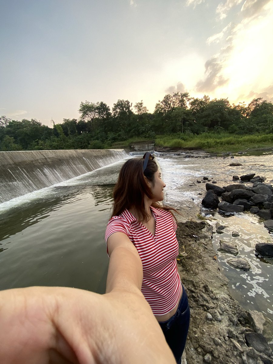 Daavya_vaishnav's tweet image. Eight thousand GMs later….
she is having an actual Good morning
🌞👒🌻