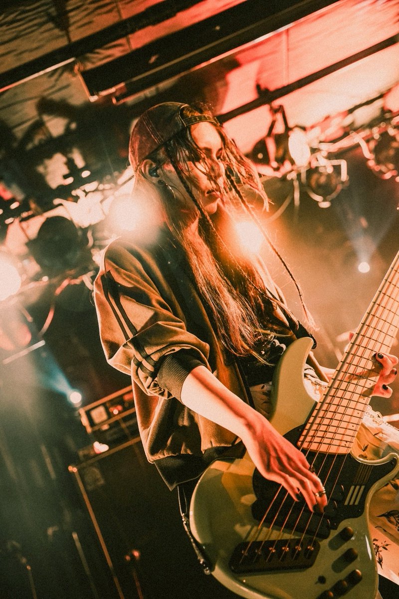 itadura0616's tweet image. 2025.10.9

いたづら× SHINSAIBASHI VARON pre. 
綾 Birthday Live「綾狂愛會」
@心斎橋VARON

Thank you!!!

綾 𝐇𝐚𝐩𝐩𝐲𝐛𝐢𝐫𝐭𝐡𝐝𝐚𝐲🎂

photo by 楠本博登