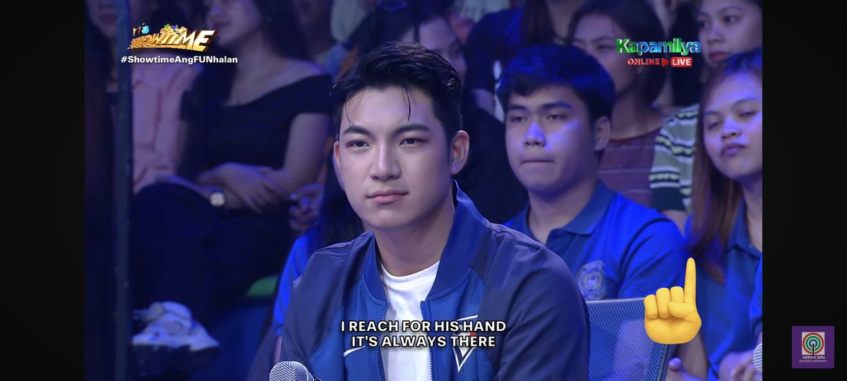 aarlene81's tweet photo. Notice ko lang may kapareha Kang kulay sa likod mo Darren ito silaπ
#DARREN @Espanto2001
#ShowtimeAngFUNhalan https://t.co/tGsZSYE2o8