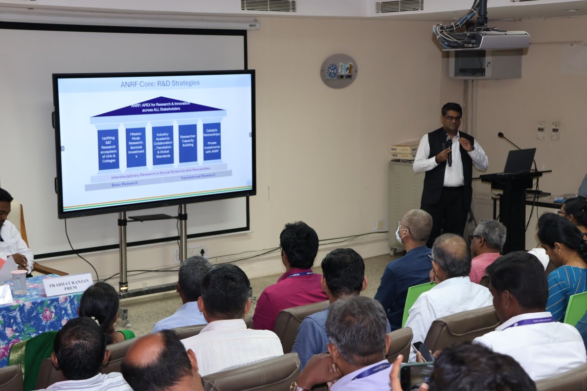 csir_serc's tweet image. 84th Foundation Day of CSIR held on 08 October 2025 at CSIR-SERC & CMC
Dr. Shivakumar Kalyanaraman, CEO, ANRF, interacted with Faculty, Students & Research Scholars from various academia