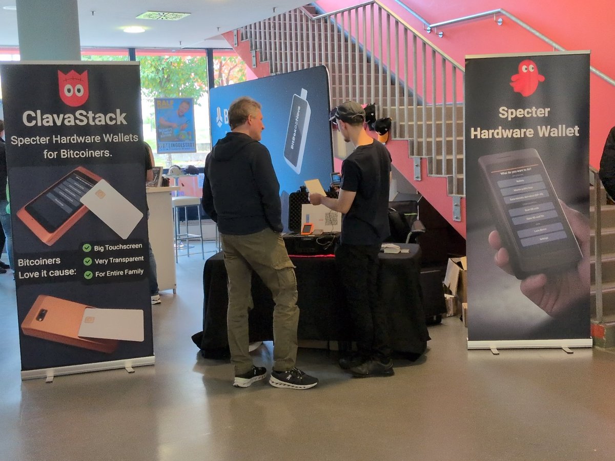 ClavaStack (früher BtcFrankenstein) (@clavastack) on Twitter photo Das Opensource Community Projekt <a href="/SpecterDIY/">SpecterDIY</a> bekommt auf dem #BitcoinForum Bayern, die Aufmerksamkeit die es verdient.
Danke Messestand.✊ Das Opensource Community Projekt <a href="/SpecterDIY/">SpecterDIY</a> bekommt auf dem #BitcoinForum Bayern, die Aufmerksamkeit die es verdient.
Danke Messestand.✊