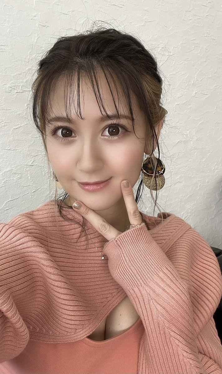 明日10/11(土)
埼玉【アリーナ岩槻店】来店取材

🌈矢部あきのさん
時間10:00〜16:00
※抽選から参加

対応は各種SNSをご確認ください。
⚠プロモーションを含みます。
