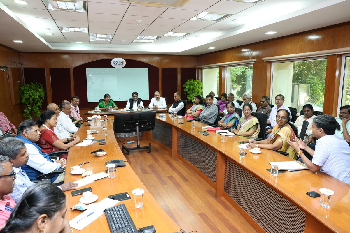 csir_serc's tweet image. Dr. Shivakumar Kalyanaraman, CEO, ANRF, interacted with Leaders from R&D and academic organisations and briefed on ANRF Schemes and Funding Opportunities
