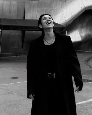 shuasmedia's tweet photo. joshua looks so good in this outfit 🖤 https://t.co/0fsIfCfeDj