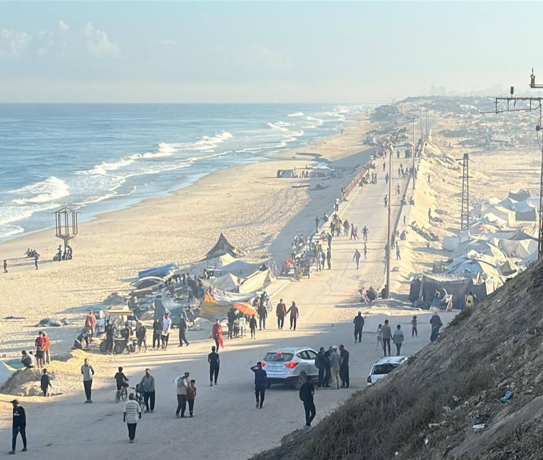 Marchfoward's tweet photo. TERKINI 

ALHAMDULILLAH 

KERETA KEBAL IDF BERUNDUR DARI PESISIR PANTAI JALAN AR RASHID DI BARAT DAYA BANDAR GAZA SELEPAS PELAKSANAAN GENCATAN SENJATA BERMULA DI GAZA https://t.co/ho55RMLhIR