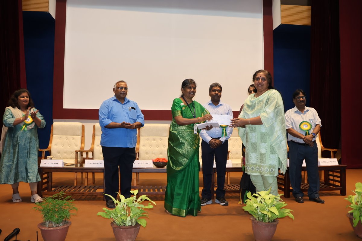 csir_serc's tweet image. Cash award to the officials who wrote 5000 words in hindi