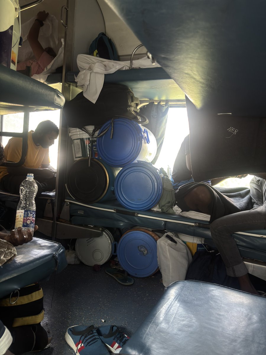 sat_v38's tweet image. 😂 “Welcome aboard Indian Railways 3rd AC — where luggage travels more comfortably than passengers! 🎒🪣  {22534} #TrainVibes #IndianRailwayAdventures #3rdACDiaries”
