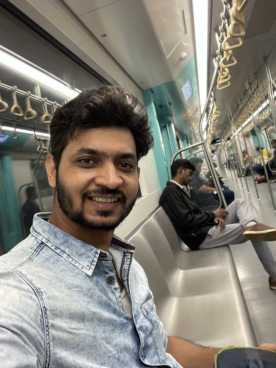 nehulmakwana's tweet image. Amazing experience today when I had my first trip from Kalbadevi to Santacruz in the new Aqua line. Exactly 30 mins was the travel time but hassle free. Great work done! Hats off to all associated who made this happen. #MumbaiMetro3