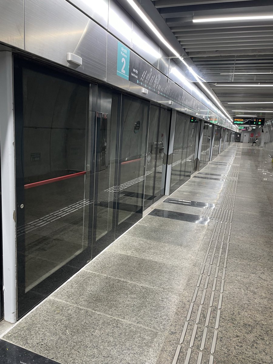 nehulmakwana's tweet image. Amazing experience today when I had my first trip from Kalbadevi to Santacruz in the new Aqua line. Exactly 30 mins was the travel time but hassle free. Great work done! Hats off to all associated who made this happen. #MumbaiMetro3
