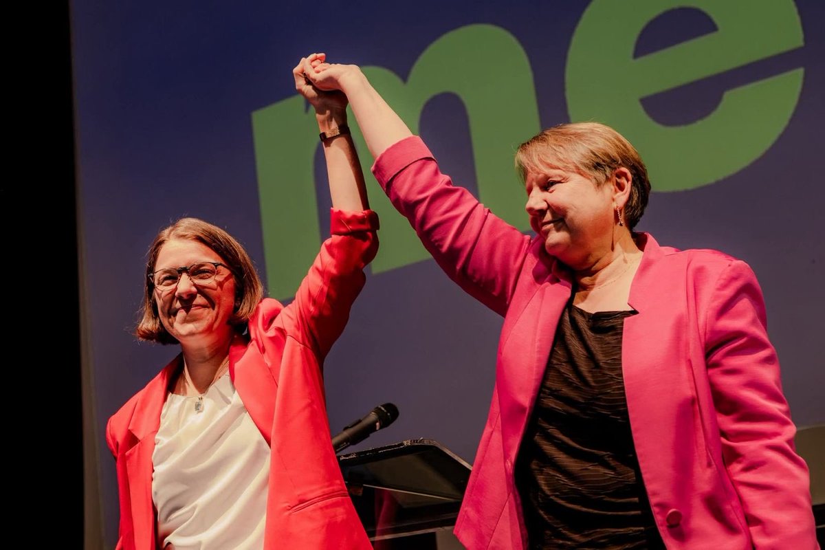 Merci Bagneux! 
Beaucoup d’émotions! 
Pour écrire une nouvelle page de l’histoire de Bagneux avec <a href="/helenecillieres/">Hélène Cillières</a> 

Photos par Serge  et Maël