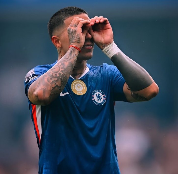 KithekaMusivulu's tweet image. I have watched all the Premier League teams this season and I can say:
🔹 Liverpool is not winning the League.
🔹 Manchester City is not winning the League.
🔹 Arsenal is very much in the race and they might win it finally.
🔹 Chelsea may shock everybody and go for the League.…