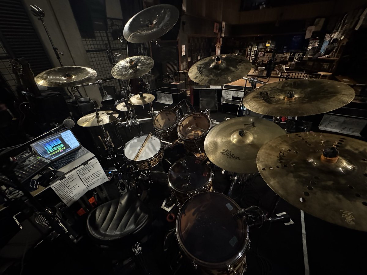 本日10月10日はドラムの日！ 僕の相棒！ ヒョウ柄🐆のドラムセットです