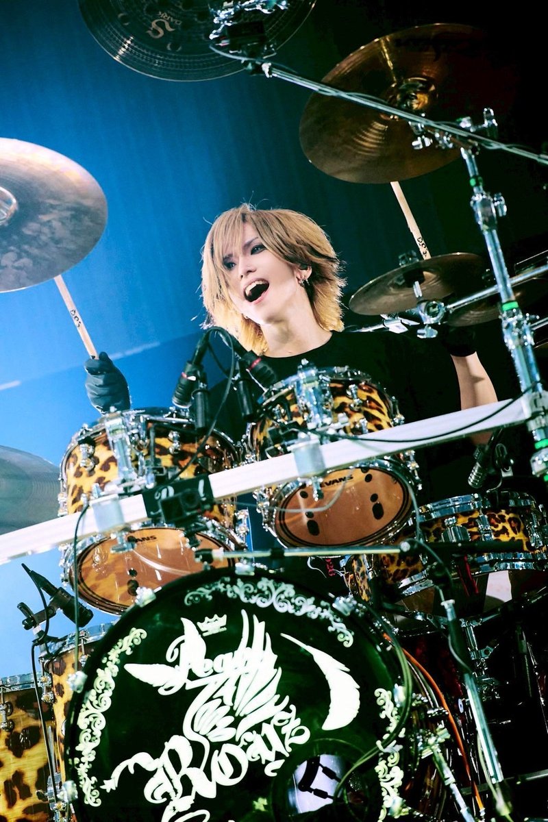 本日10月10日はドラムの日！ 僕の相棒！ ヒョウ柄🐆のドラムセットです