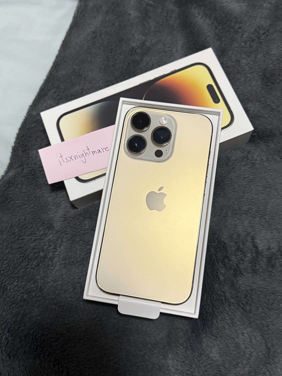 itsxnightmare's tweet photo. ส่งต่อ iPhone 14 Pro 

• สี Gold 
• สภาพ 99%
• 256gb
• แบต 72% 
• อุปกรณ์ครบกล่อง ไม่มีรอยใดๆ
• แถมเคสให้หลายอัน
• เครื่องใช้เอง ไม่เคยแกะ แท้หมด

ราคา ~ 18,000 บาท 
พร้อมโอน 17,000 พร้อมส่งเลย ต่อรองได้ค่ะ

นัดรับได้ BTS เสนานิคม
 #iphoneมือสอง #ส่งต่อไอโฟน #ส่งต่อiphone https://t.co/xDQd6hJaZX