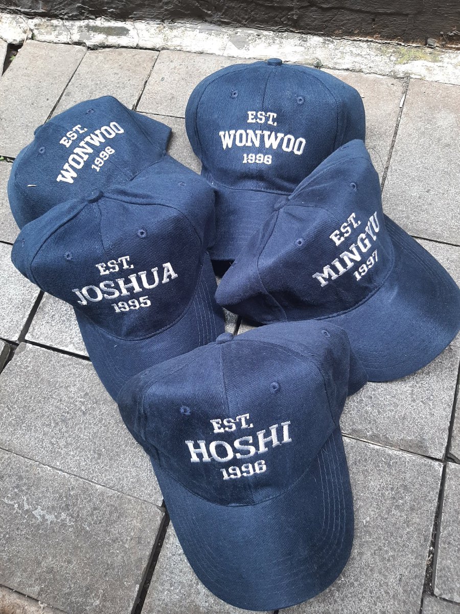 1_2thnks's tweet photo. WTS want to sell

BASEBALL CAP SEVENTEEN VER. 

Ready stock in NAVY
Joshua 1
Hoshi 1
Wonwoo 2
Mingyu 1

https://t.co/Zbv74tvvWb https://t.co/RKla6pYjfH