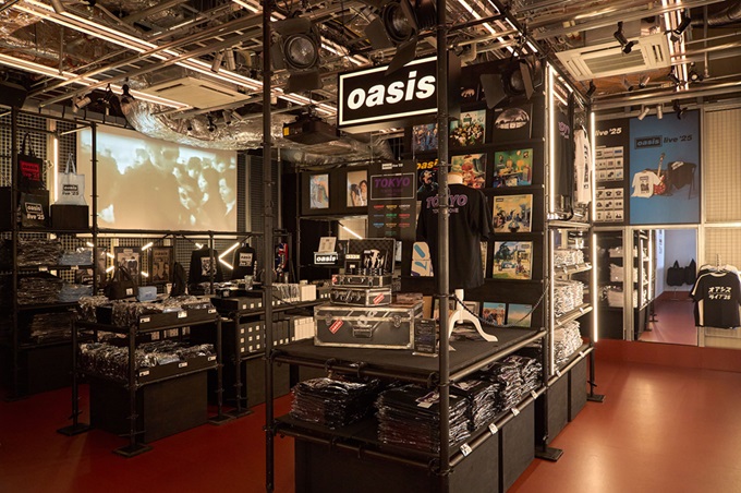 週末特別価格！新品未使用品未開封suku oasis 今や入手困難！オアシス豪華5枚組LPボックス完全生産限定盤
