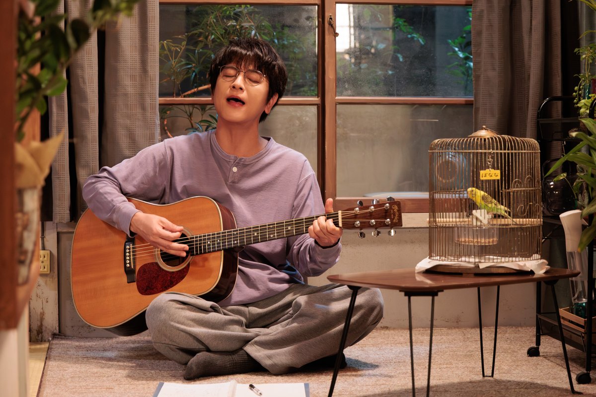 nittele_ntv's tweet image. ◤ 今夜初回放送 ◢
スタジオセット写真を一挙解禁🎉
美術デザイン・荒川淳彦氏にインタビュー
視聴者を楽しませる空間づくりの裏側とは?
知ればドラマがより楽しくなる
こだわりポイントも紹介
📢今夜10時30分スタート
『 #ぼくたちん家 』@bokutachinchi
主演 及川光博
ntv.co.jp/bokutachinchi/…
