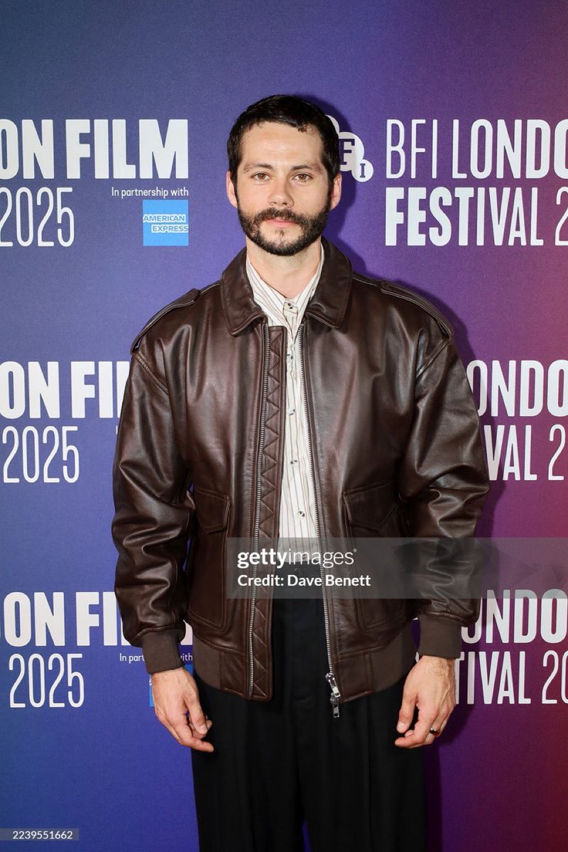 DylanOBrienPL's tweet image. Dylan O&apos;Brien podczas pokazu filmu „Twinless”na 69th BFI London Film Festival w The Curzon Soh, Londyn. [09.10]