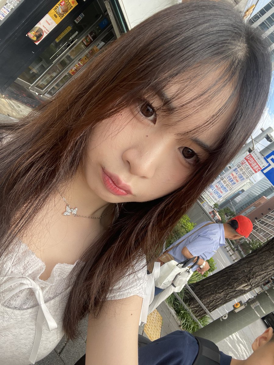 tara_klp48's tweet photo. in the sunlight again ☀️#taraklp48 https://t.co/MlkfNAk9CW
