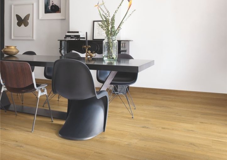 🌿 Suelos vinílicos de PVC con base mineral de Selzur Inn : 

 ✔️ 100% impermeables y sostenibles 
 ✔️ Resistencia superior a golpes, calor y luz 
 ✔️ 11 diseños que imitan madera y cerámica 
 ✔️ Acabado ultra-mate y duradero

👉 inn.selzur.com