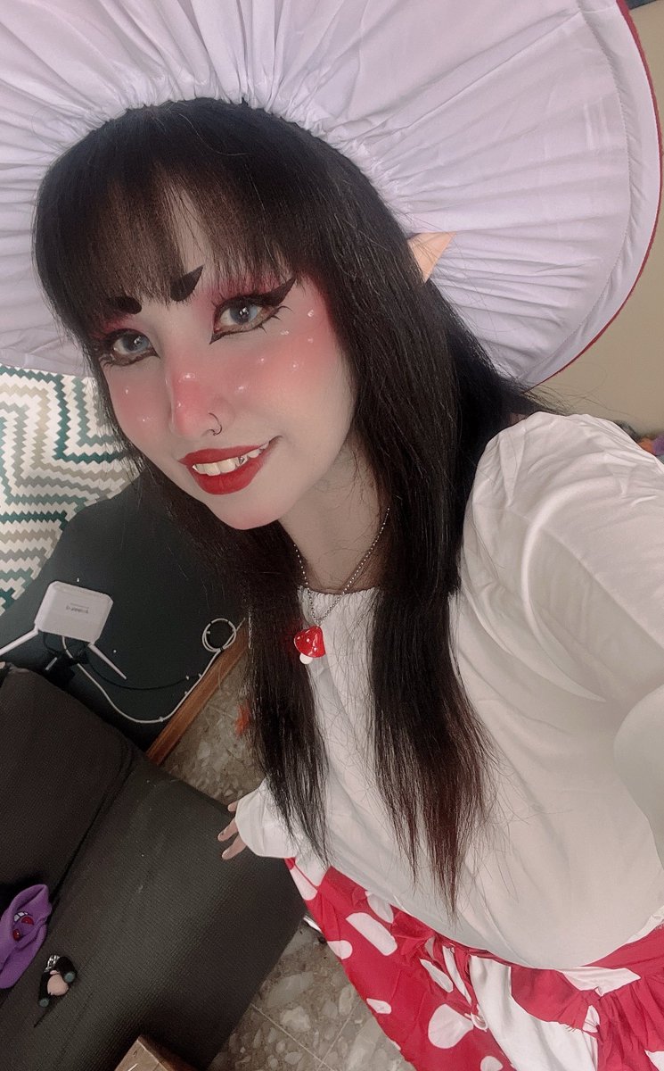 Iwal hice de honguito :) 
#fairy #cosplay #Mushroom #medievalfest